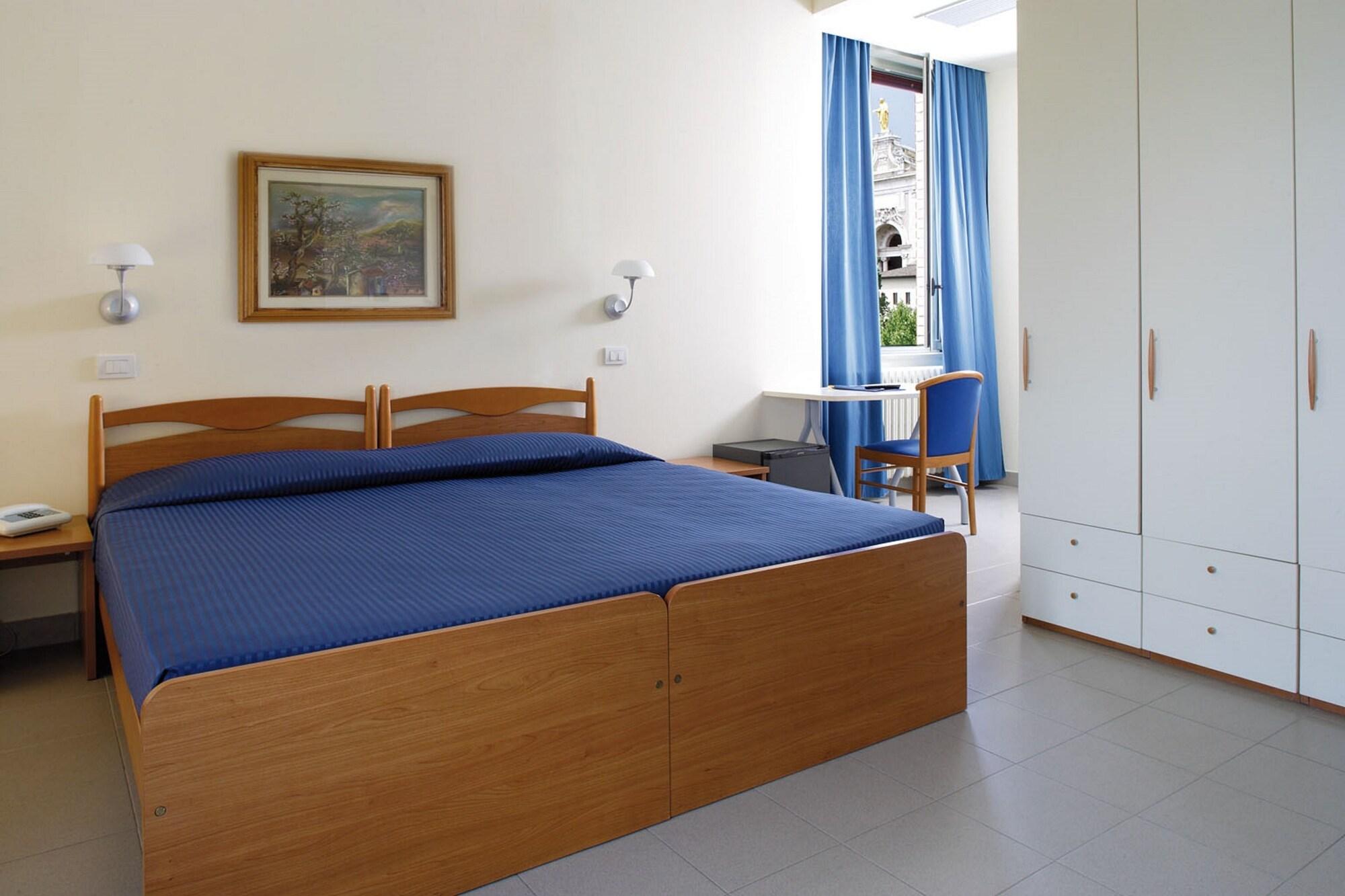 Domus Pacis Hotel 3*