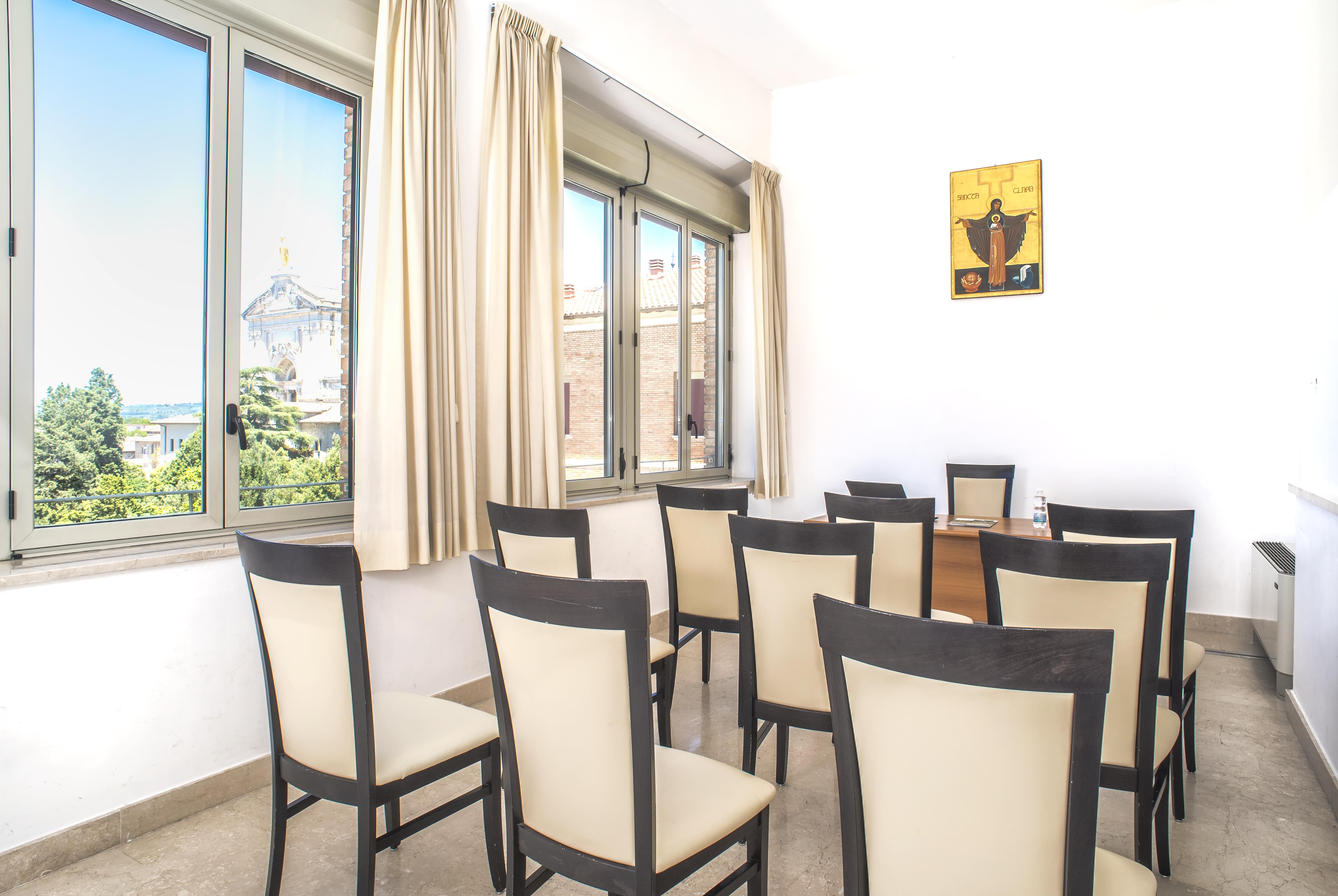 Domus Pacis Hotel 3*