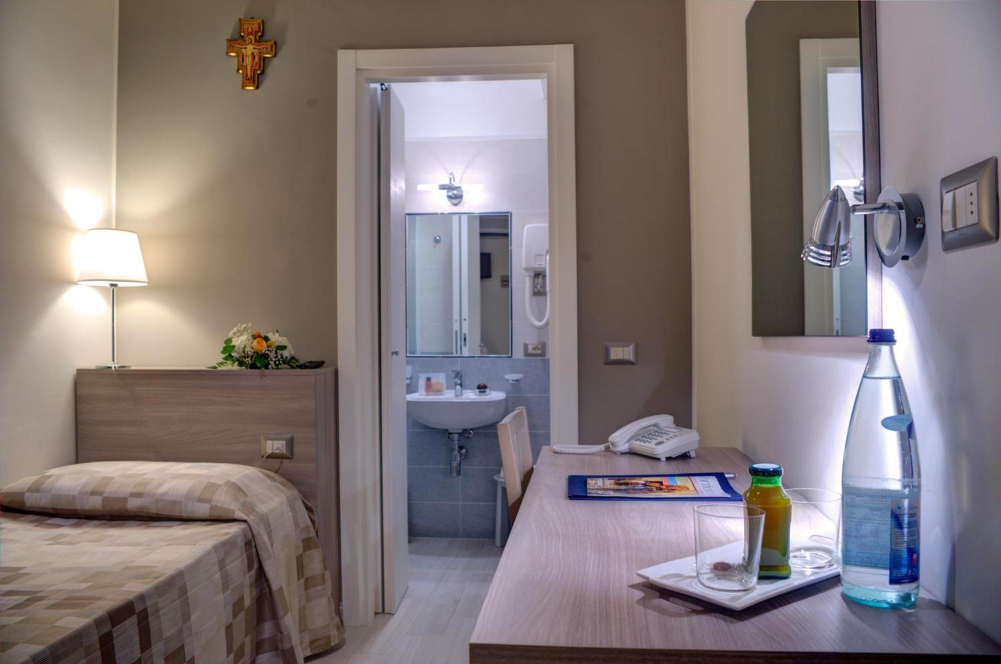 Domus Pacis Hotel 3*