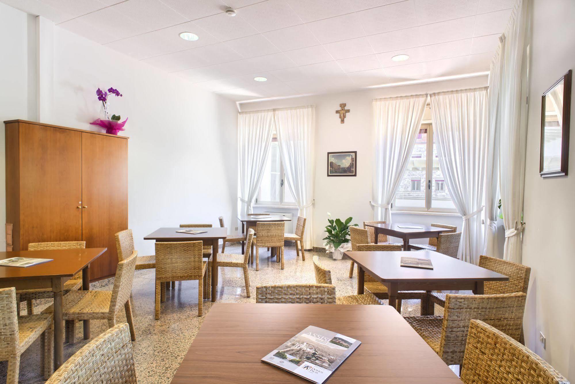 Domus Pacis 3* Assisi