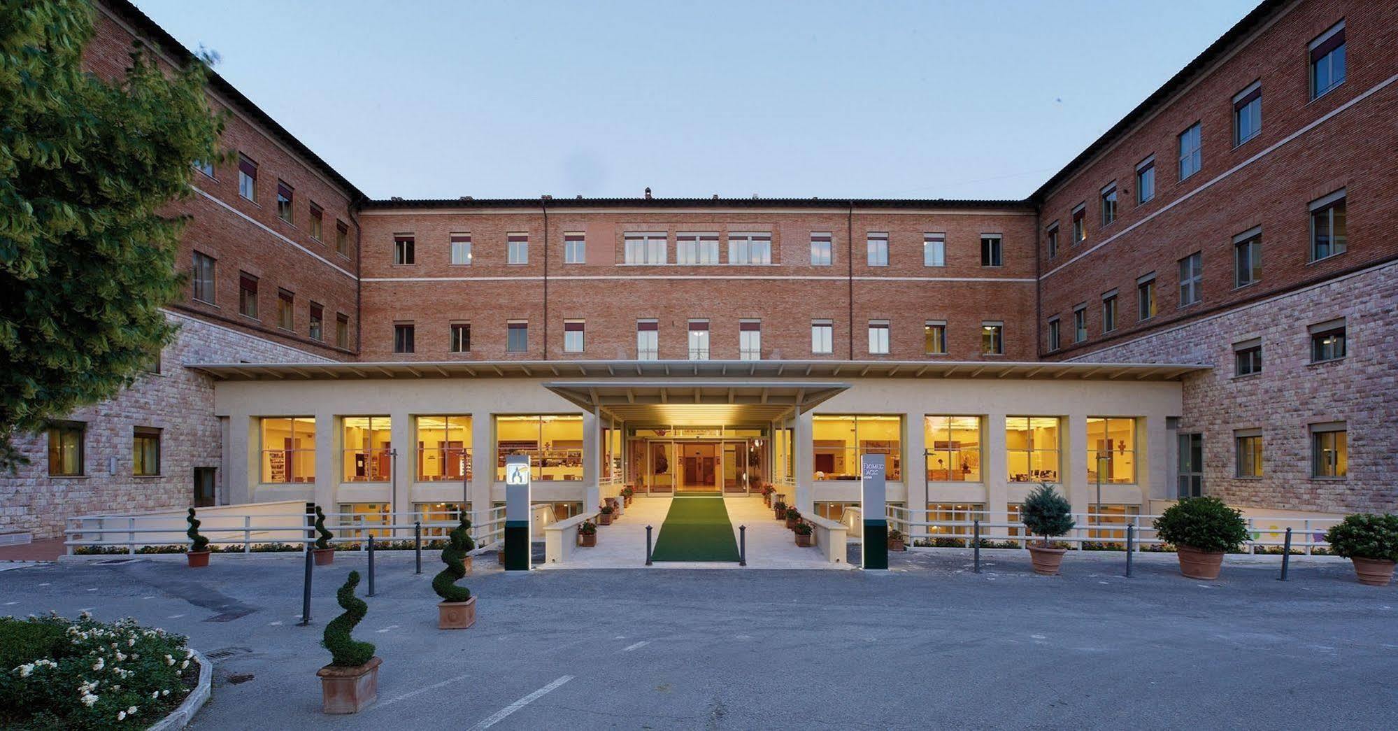 Hotel Domus Pacis